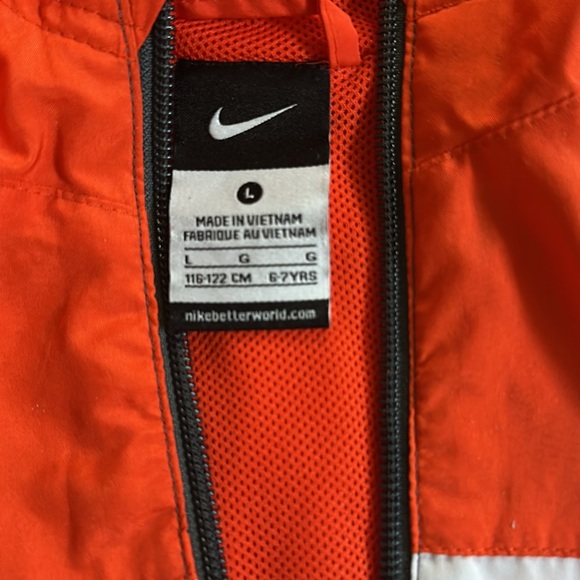 Nike Jacket - Picture 2 of 6